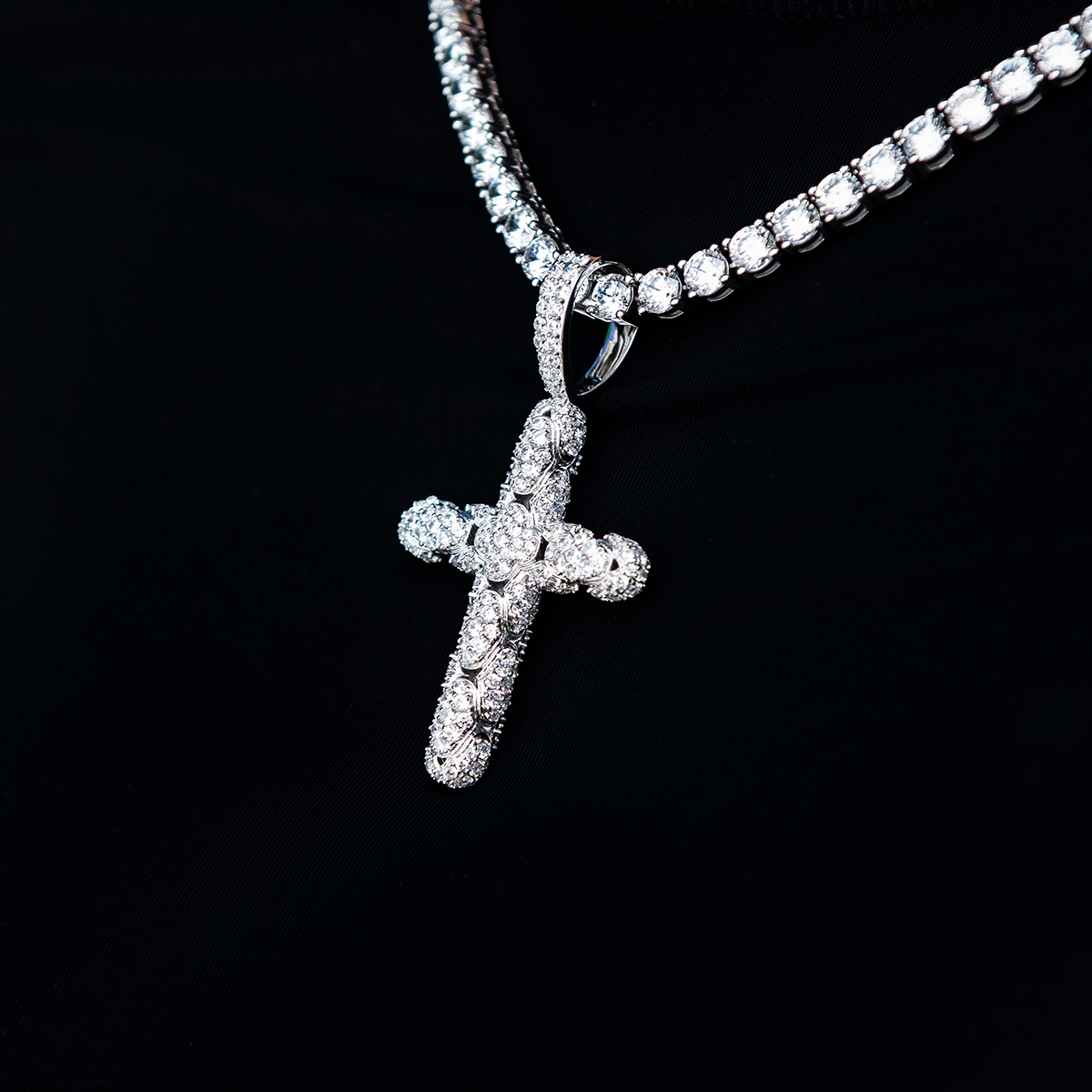Diamond Pave Snake Link Cross Pendant in White Gold