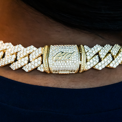 Diamond Prong Cuban Necklace in Yellow Gold- 19mm