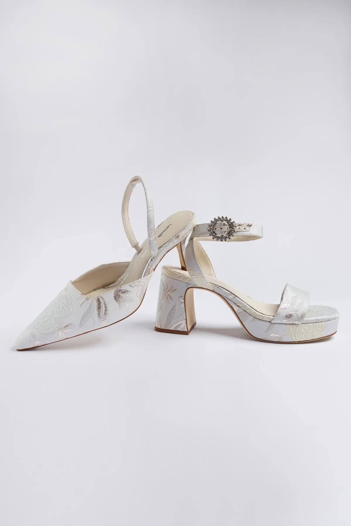 Larroudé x Markarian: Pump Ivory Brocade