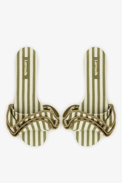 Ivy Ruffle Flat Seaweed Striped Canva