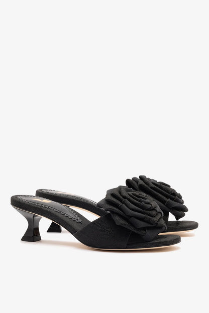 Scarlet Low Mule In Black Raffia