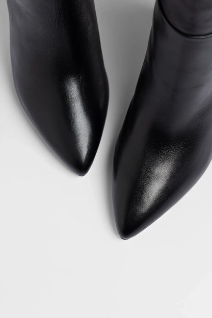 Cindy Wide Black Leather