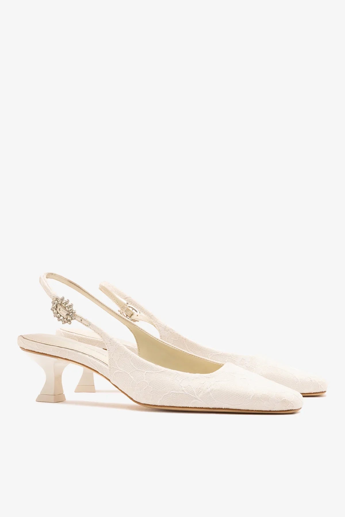 Larroudé x Markarian: Amal Pump White Lace