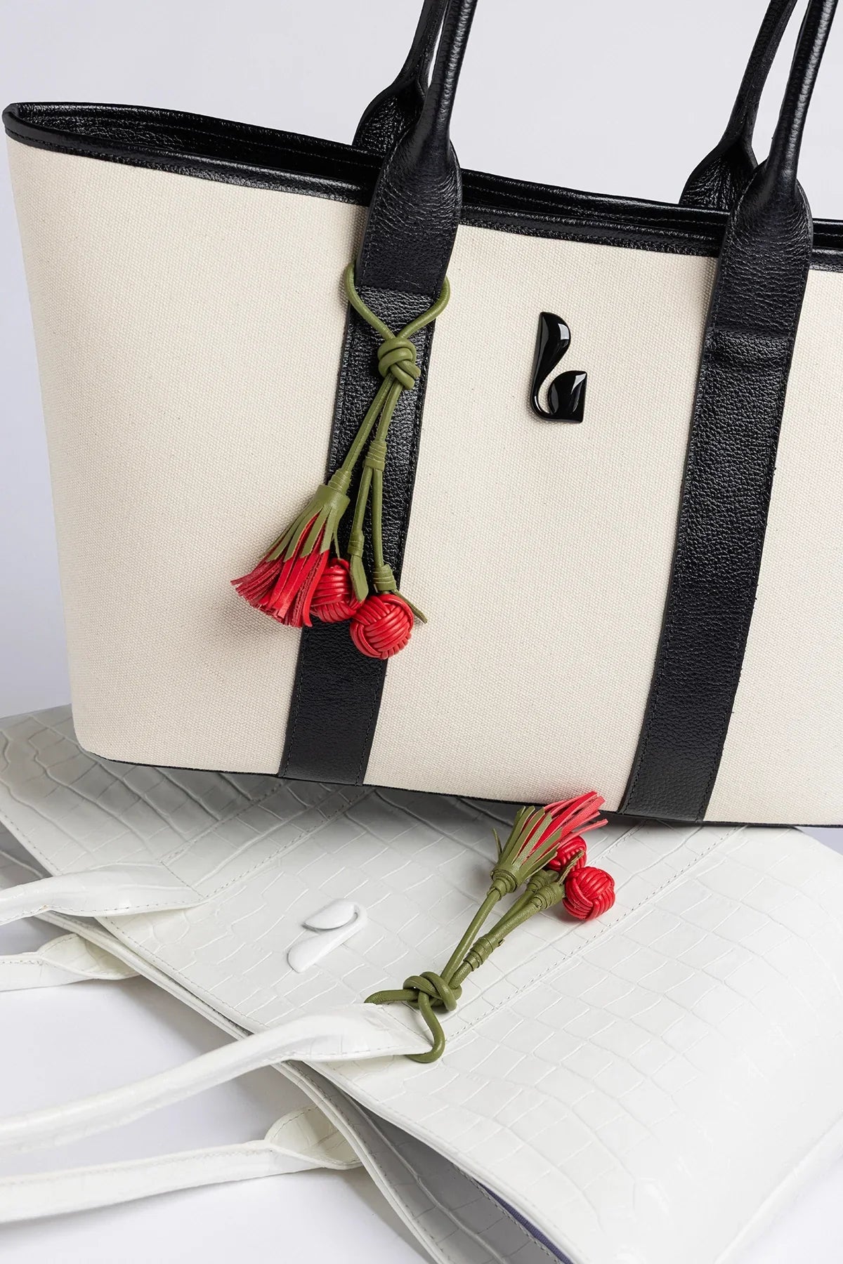 City Tote Bag Natural Canvas and Black Leather