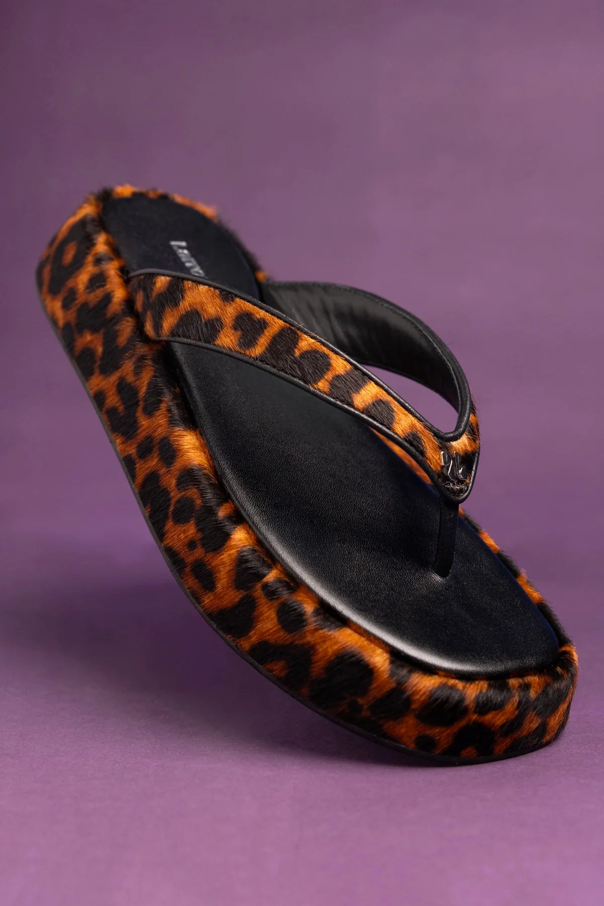 Roxy Thong Sandal Leopard Leather